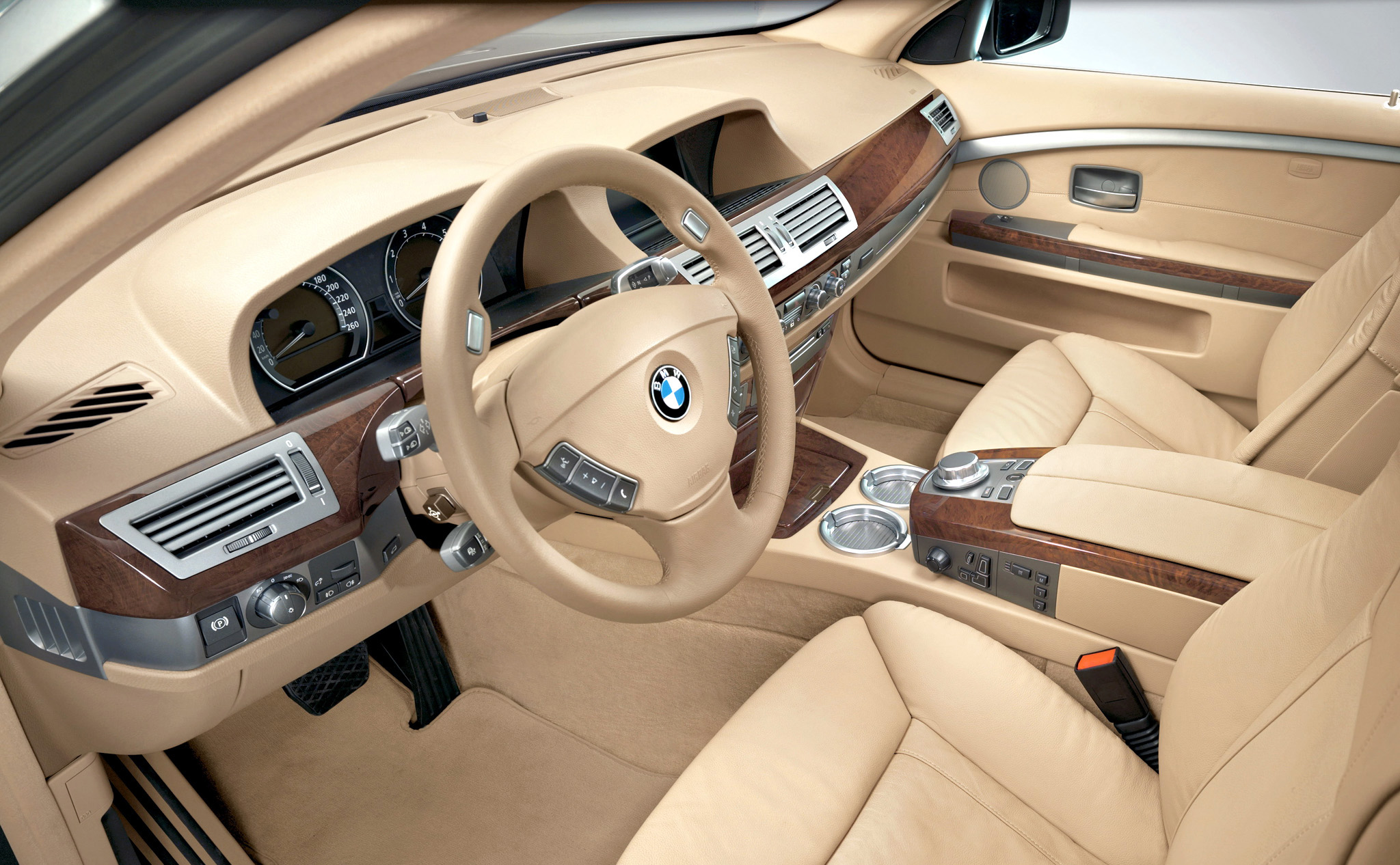 BMW  7-Series E65/E66 và những điều chủ xe cần phải biết